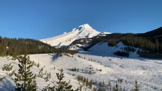 Summit Overlook – White River West Sno Park – Mount Hood – Oregon – 4K