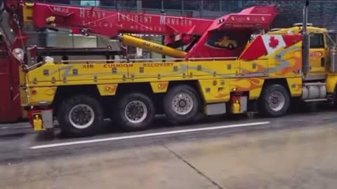 Tow trucks arrives in Ottawa to support "The Convoy For Freedom"