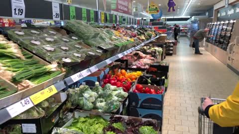 Einkaufen im Supermarkt | Deutsch lernen mit Max