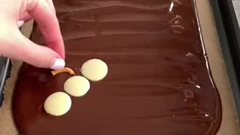 Chocolate bark tutorial