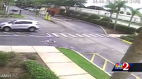 Video shows vehicle following young girl as she screams and runs for help