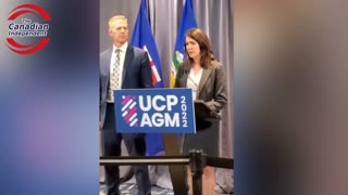 Alberta Premier Danielle Smith apologizes to the unvaccinated