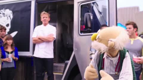 Food truck fight - Gordon Ramsay versus The Swedish Chef (Muppets)