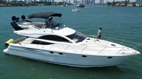 Best Boat rental in Miami | Miami yacht for rent| | VipBoatRental.com