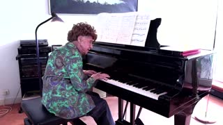 Meet France's 106-year-old pianist