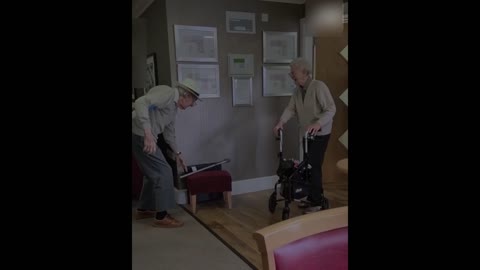 Post Lockdown Reunion Video- Old UK Couple Reunites After Long Time
