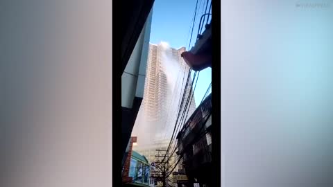 Video: Piscina de un lujoso edificio colapsa tras terremoto en Filipinas