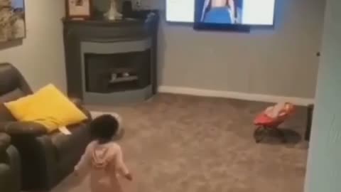 Amazing baby dancing