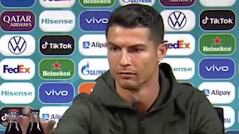 Wonderful gesture, Cristiano Ronaldo avoids CocoCola in press meet gone viral.