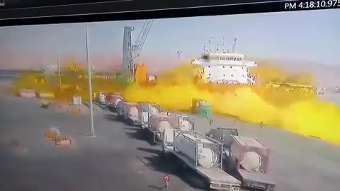 BREAKING...The moment a poison gas bottle explodes in the port of Jordan