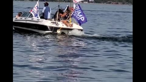 Trump Boat parade MN
