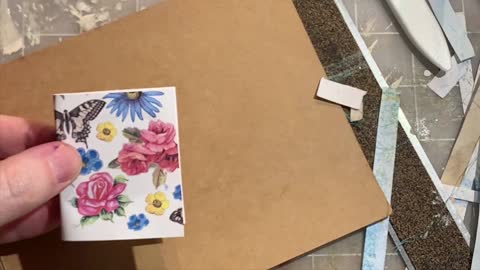 Episode 14 - Junk Journal with Daffodils Galleria