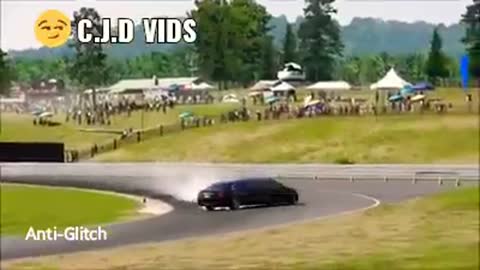 Man Look!! An Expert Driver Has Been Driven The In Reverse By The Limo Supercharged Limo Cadillac