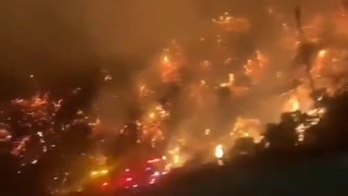 #GettyFire #SepulvedaPass Fire in Sepulveda Pass along Highway 405 near the Getty Center.
