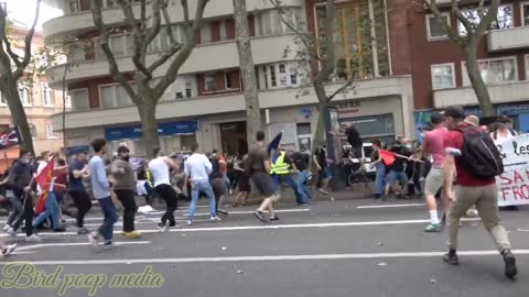 Anti maskers vs Police and maskers in France