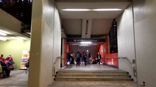 Crazy Time Lapse Video of People Walking through Hongkong - MTR