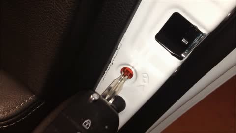 How To Apply and Release Child proof Rear Door Locks On A 2013 Kia Cerato