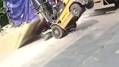 Crazy Forklift