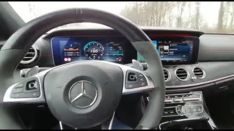 Mercedes-Benz E-class Predator at max speed