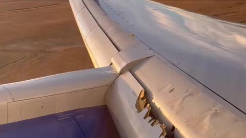 Boeing 757-200 makes emergency landing in the U.S. after one of its wings came apart midair