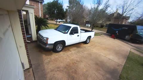 Amazon Driver Knocks Over Trash Can Twice