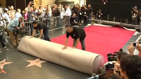 Oscars roll out red carpet, Minaj's tour member killed