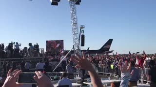 Trump 3-25-23 Waco rally - Trump's plane pulling up behind stage