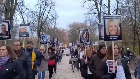Silent procession in Milan, Italy, for the deaths from "vaccinations" [09/10/2022]
