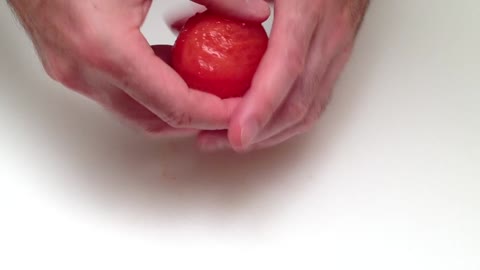How to peel a tomato in one minute