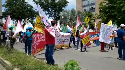Profesores de Bolívar protestas por el regreso a clases