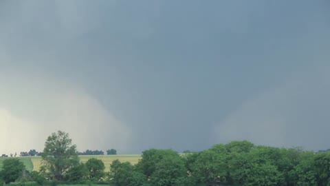 RAW Storm Chase footage - Abilene/Chapman Kansas Tornado May 25, 2016.