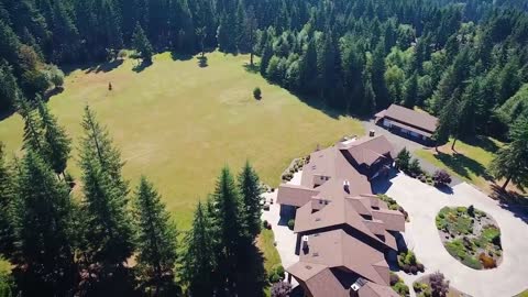 Luxury Lodge Style Estate on 40 Acres ~ Oregon Luxury Homes