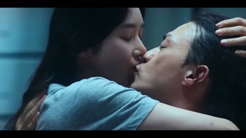 Money Heist: Korea / Kissing Scenes — Denver and Misun (Kim Ji-Hoon and Lee Joo-Bin)