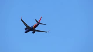 Southwest Boeing 737-800 evening departure from St. Louis Lambert Intl