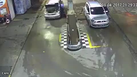 Explosão de carro em São Gonçalo