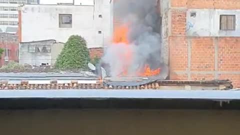 Fue controlado el incendio ocurrido en un establecimiento comercial de Bucaramanga