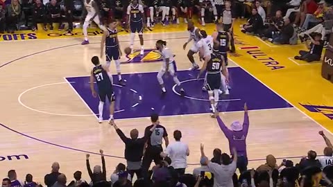 NBA - DLO THROWS THE NO LOOK LOB TO LEBRON ⬆️🔥