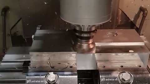 Milling an aluminum plate in slow motion!