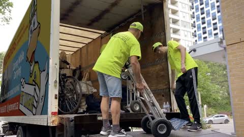 Get Movers Etobicoke ON | 647-498-0959