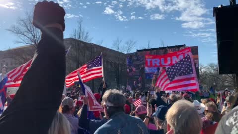 Vernon Jones fires up crowd of Patriots at 2nd #MillionMAGAMarch