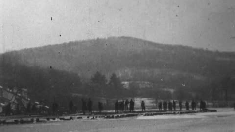 Circular Panorama Of Housing The Ice (1902 Original Black & White Film)