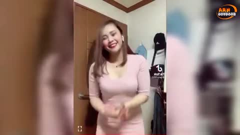 Trending tiktok dance(skiri challenge)