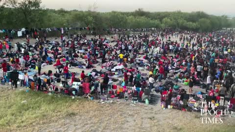 6,000 illegal immigrants under this international bridge in Del Rio