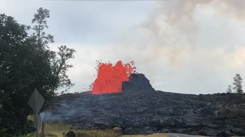 Lowland estates lava eruption 2018