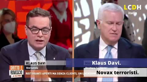 Scontro tra Klaus Davi e Maurizio Belpietro: i novax sono terroristi sociali.