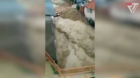 CRAZY Weather: severe flooding in Izmir, Turkey flood 2021 / Natural Disasters. Bad Weather #Shorts