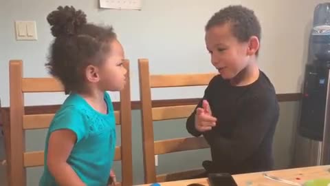 Sibling life perfectly captured in priceless clip