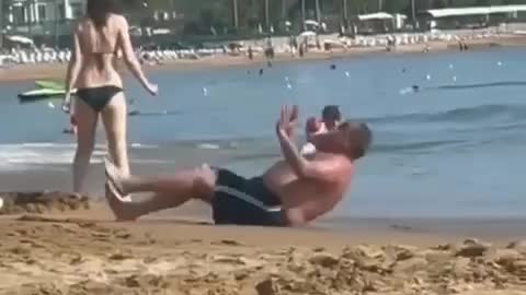 Funny momemt in beach