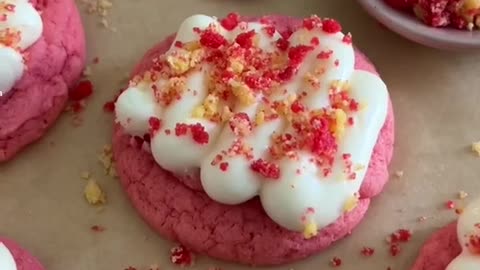 Recipe for these strawberry shortcake cookies coming soon