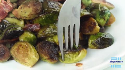 PAN FRIED BRUSSEL SPROUTS WITH BACON AND BALSAMIC VINEGAR